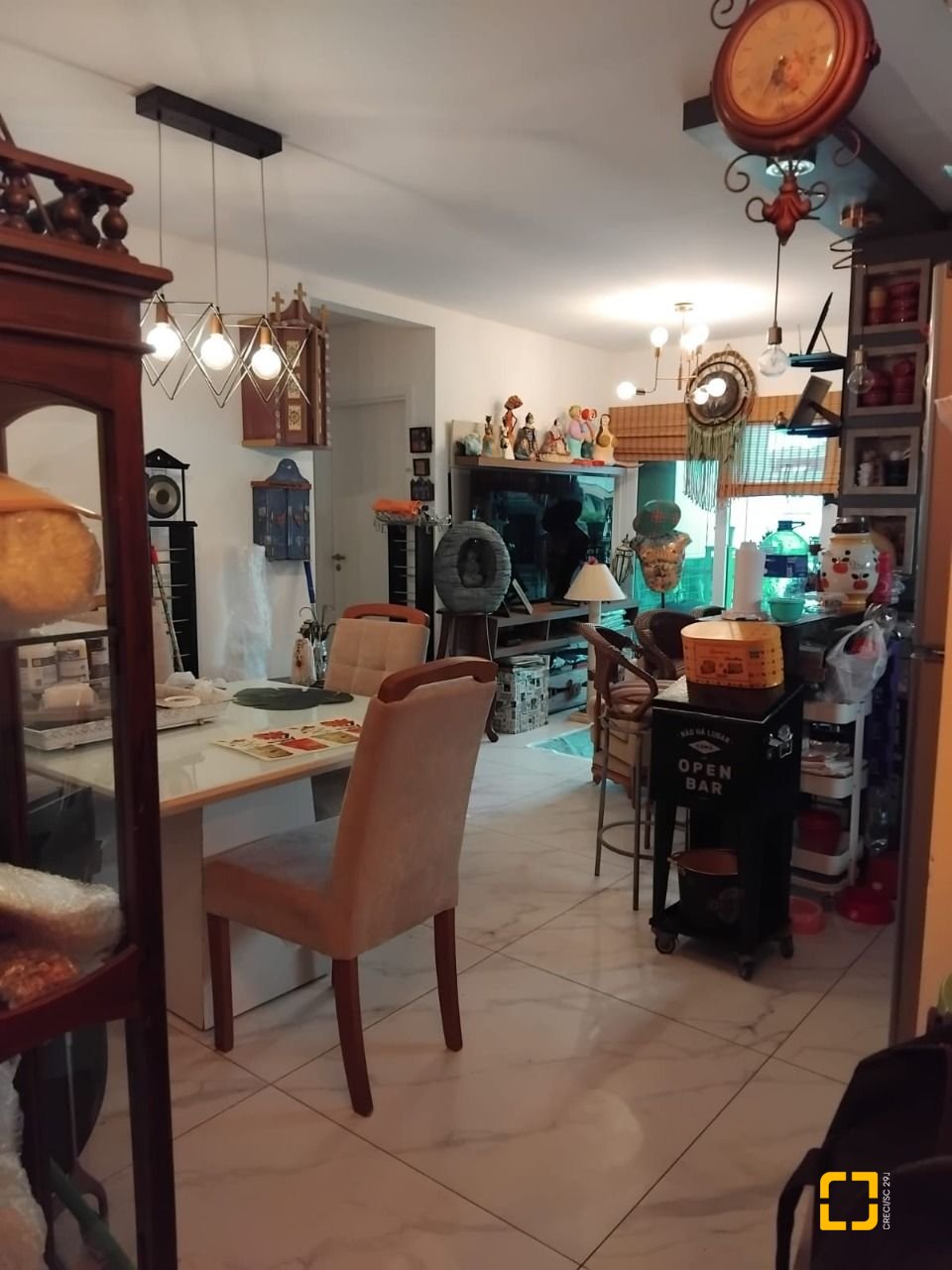 Apartamento com 74m², 3 quartos (sendo 1 suíte), 1 garagem, no bairro Canasvieiras em Florianópolis