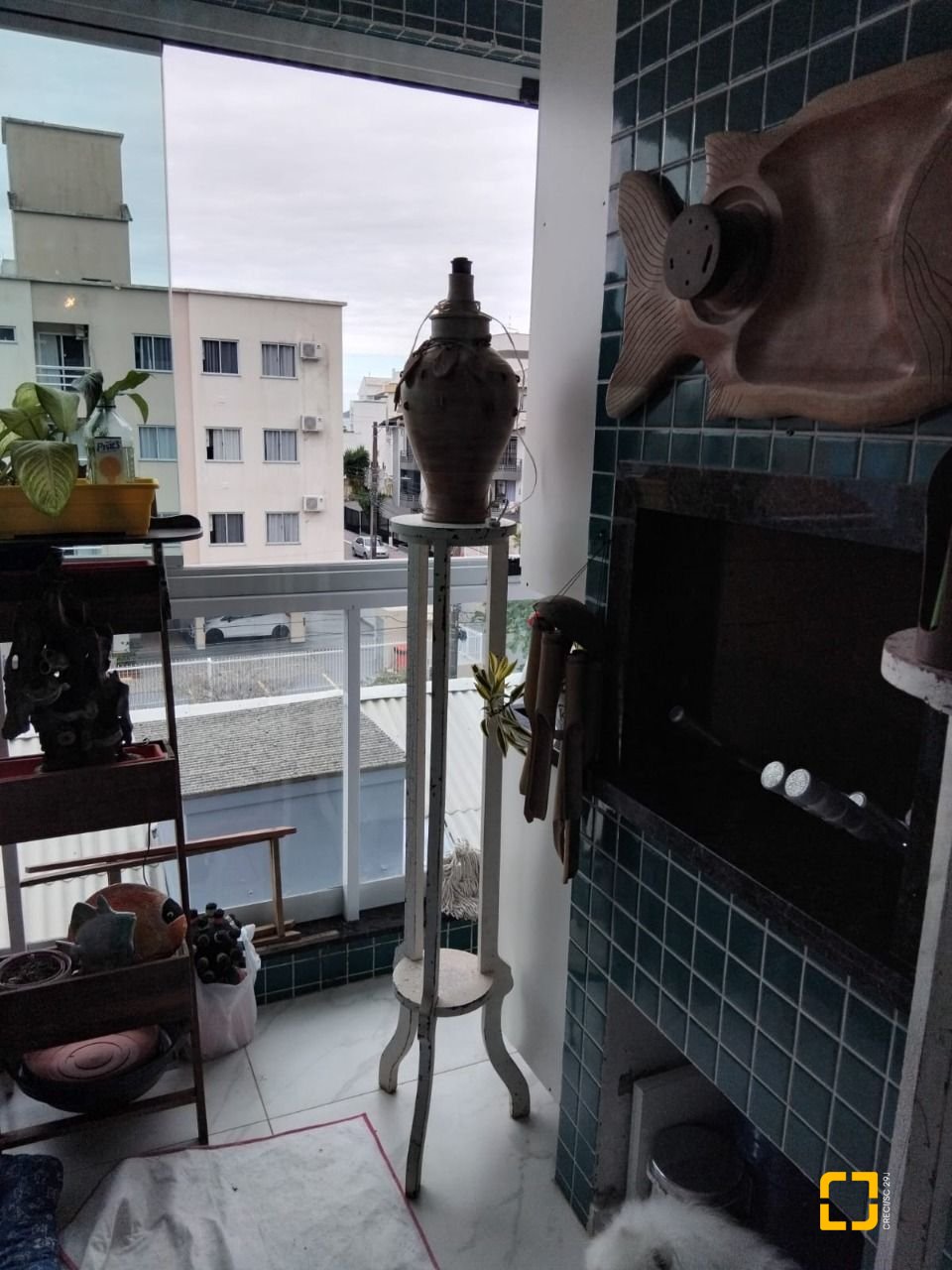 Apartamento com 74m², 3 quartos (sendo 1 suíte), 1 garagem, no bairro Canasvieiras em Florianópolis