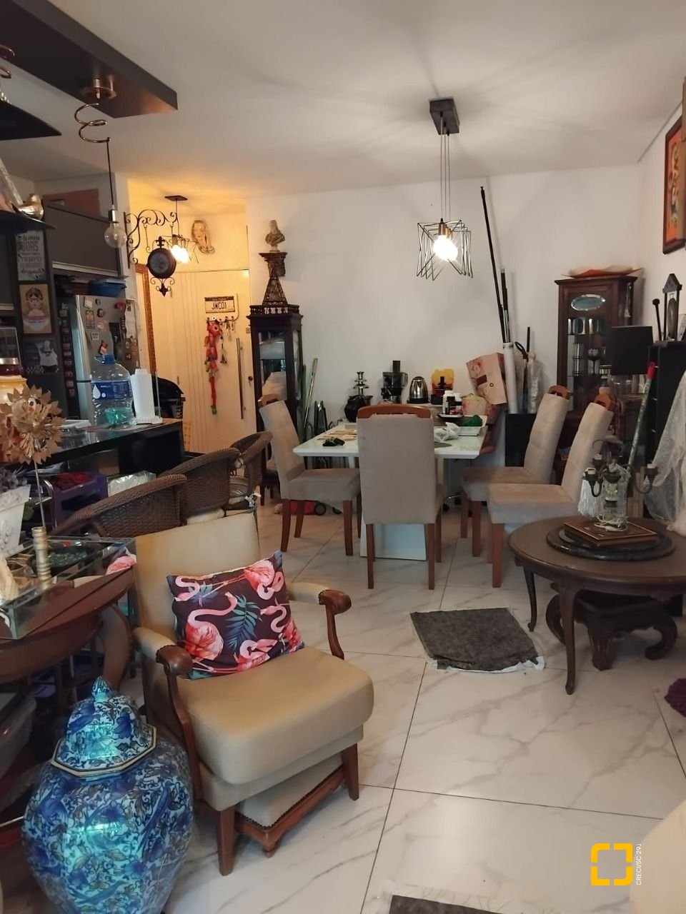 Apartamento com 74m², 3 quartos (sendo 1 suíte), 1 garagem, no bairro Canasvieiras em Florianópolis