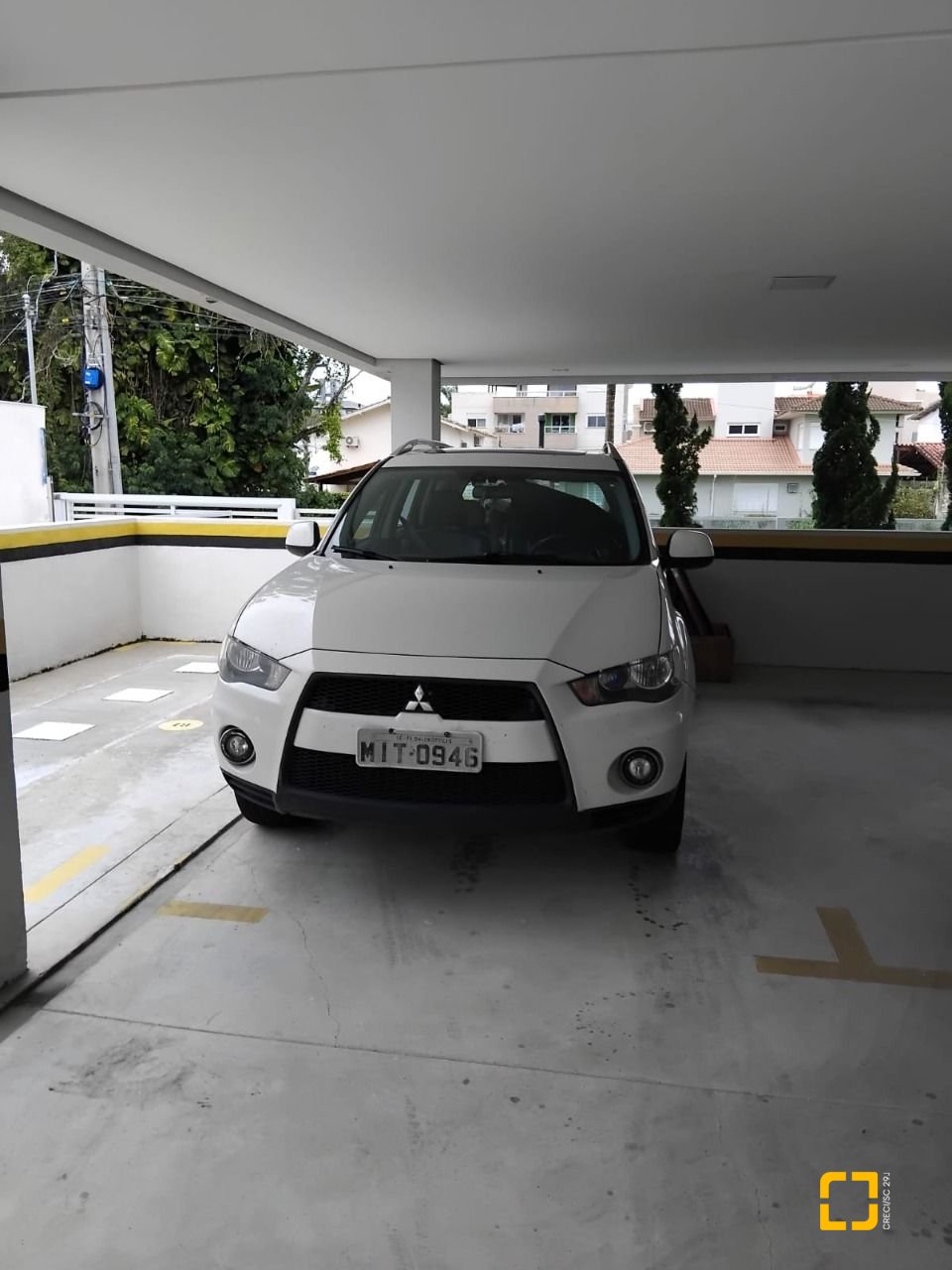Apartamento com 74m², 3 quartos (sendo 1 suíte), 1 garagem, no bairro Canasvieiras em Florianópolis