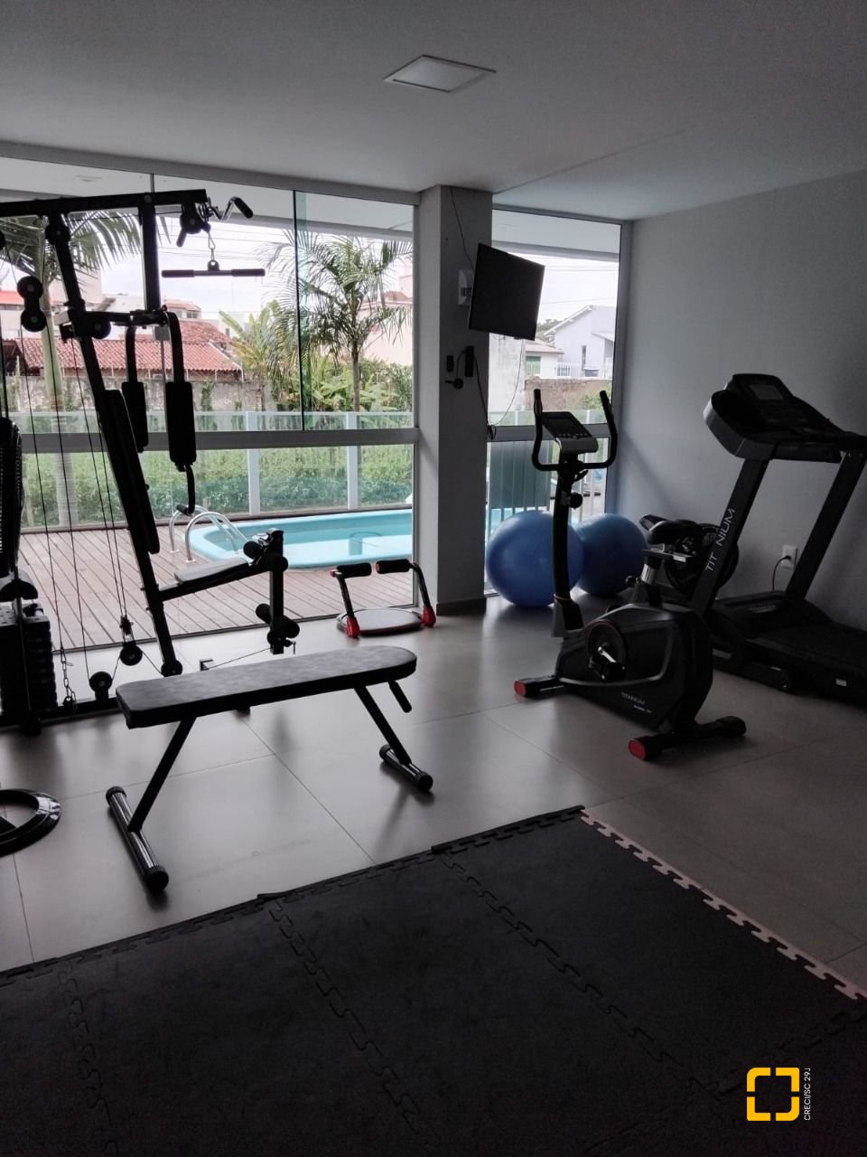 Apartamento com 74m², 3 quartos (sendo 1 suíte), 1 garagem, no bairro Canasvieiras em Florianópolis