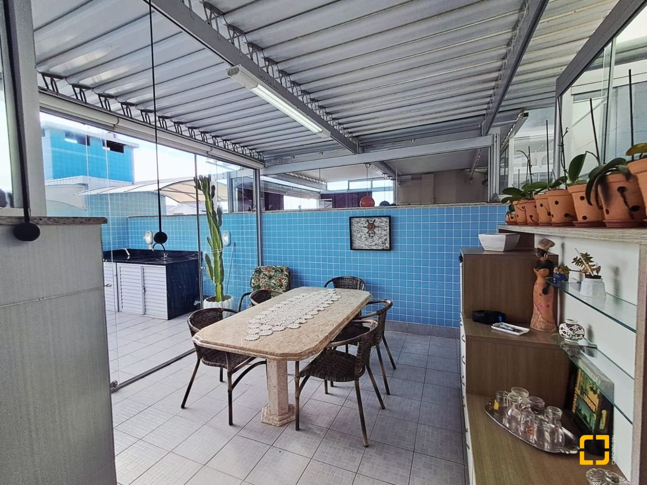 Cobertura com 172m², 4 quartos (sendo 1 suíte), 2 garagens, no bairro Ingleses em Florianópolis