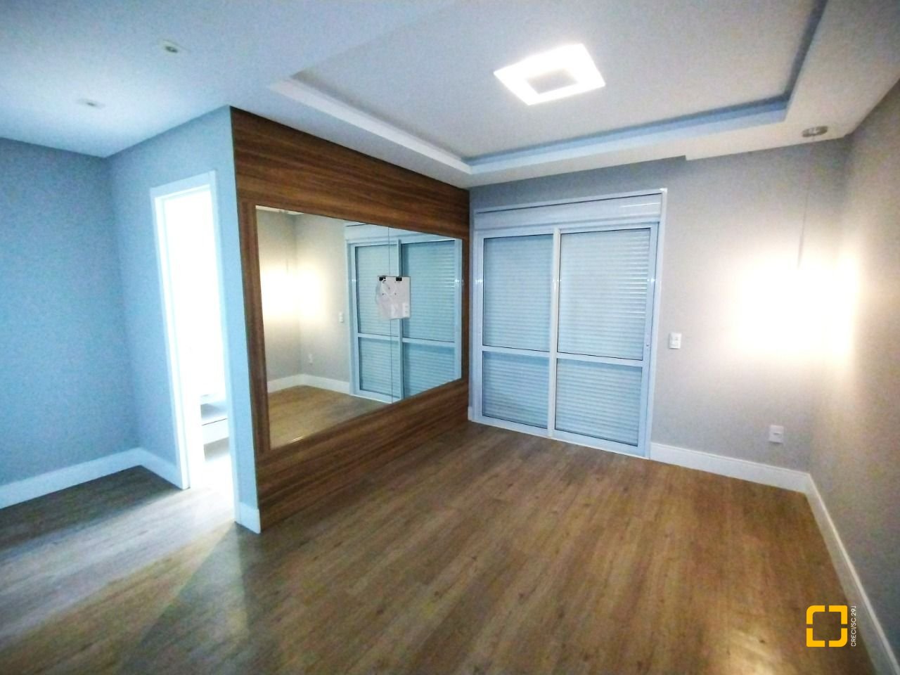 Apartamento com 125m², 6 quartos (sendo 3 suítes), 2 garagens, no bairro Kobrasol em São José