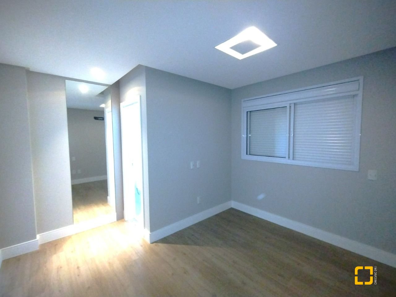 Apartamento com 125m², 6 quartos (sendo 3 suítes), 2 garagens, no bairro Kobrasol em São José
