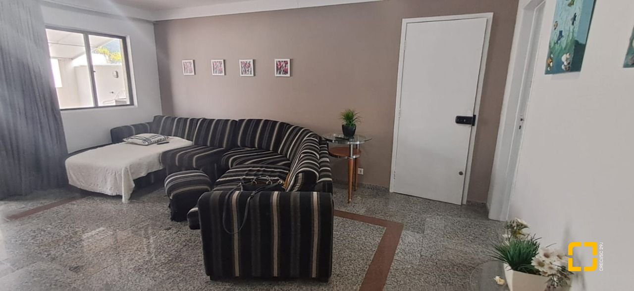 Cobertura com 198m², 6 quartos (sendo 2 suítes), 2 garagens, no bairro Ingleses em Florianópolis