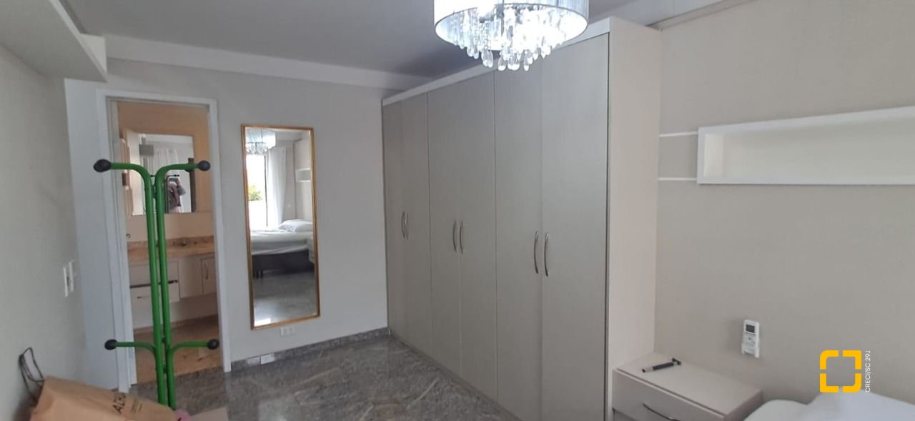 Cobertura com 198m², 6 quartos (sendo 2 suítes), 2 garagens, no bairro Ingleses em Florianópolis