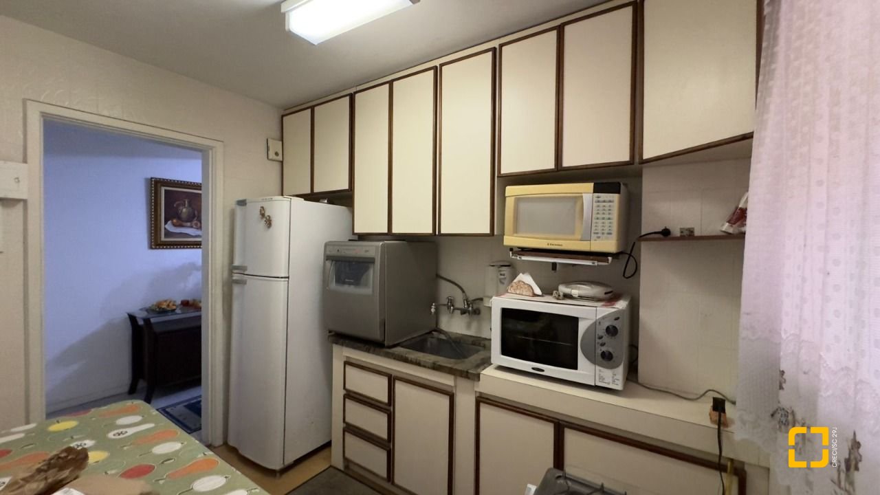 Apartamento com 76m², 2 quartos, no bairro Centro em Florianópolis