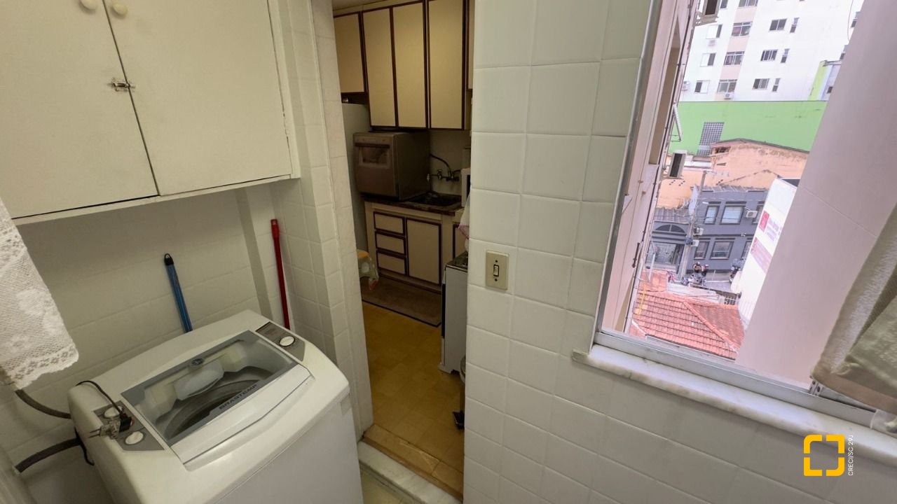 Apartamento com 76m², 2 quartos, no bairro Centro em Florianópolis