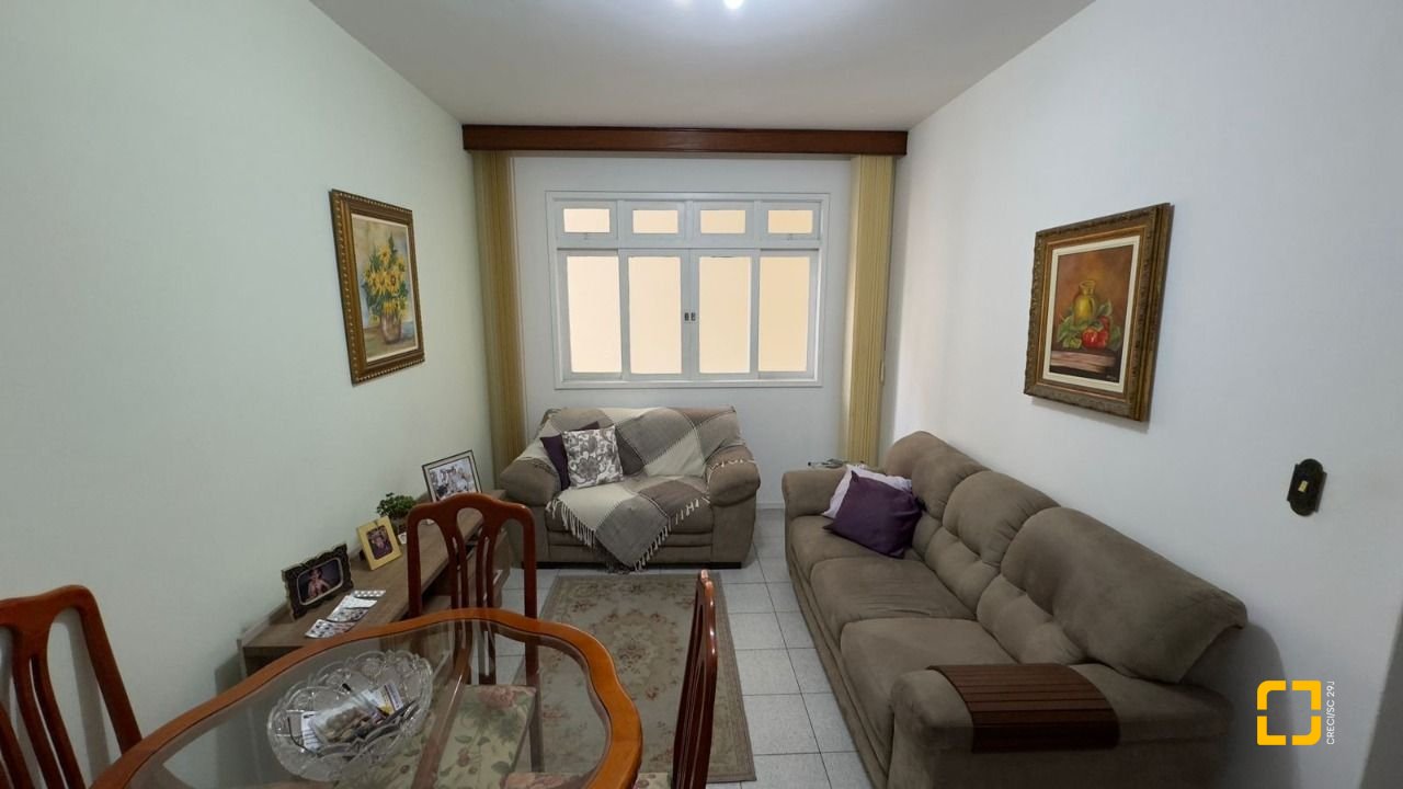 Apartamento com 76m², 2 quartos, no bairro Centro em Florianópolis