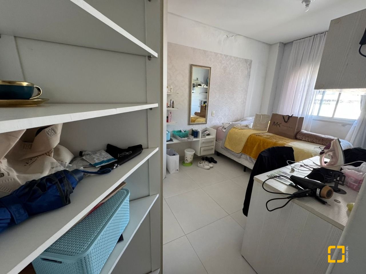 Prédio com 307m², 6 garagens, no bairro Trindade em Florianópolis