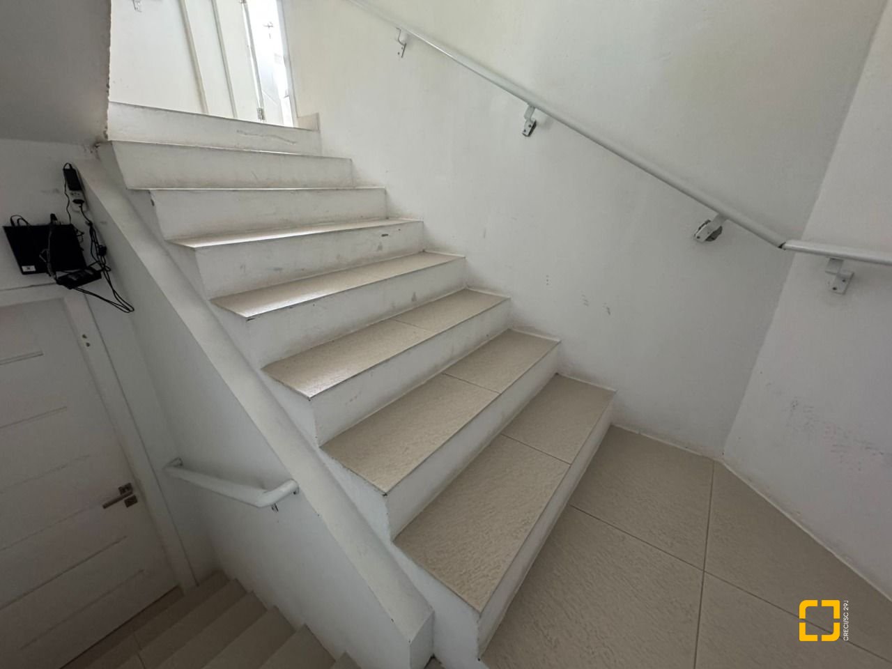 Prédio com 307m², 6 garagens, no bairro Trindade em Florianópolis