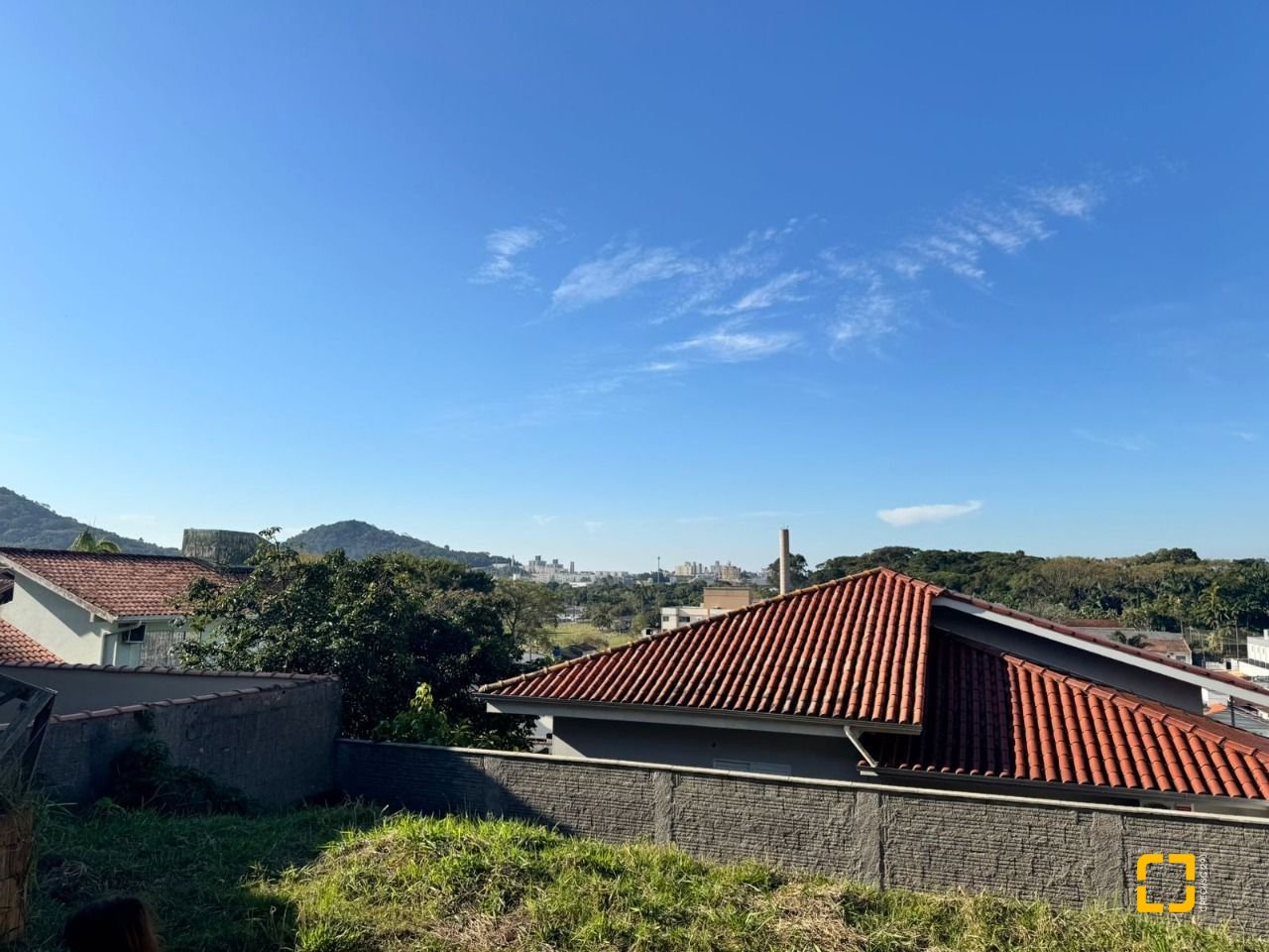 Terreno com 360m², no bairro Real Parque em São José