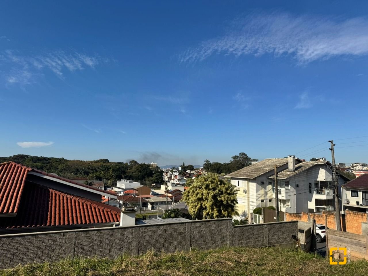Terreno com 360m², no bairro Real Parque em São José