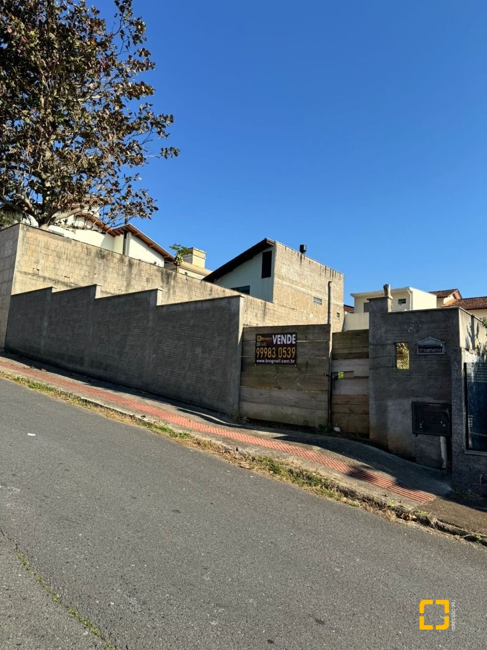 Terreno com 360m², no bairro Real Parque em São José