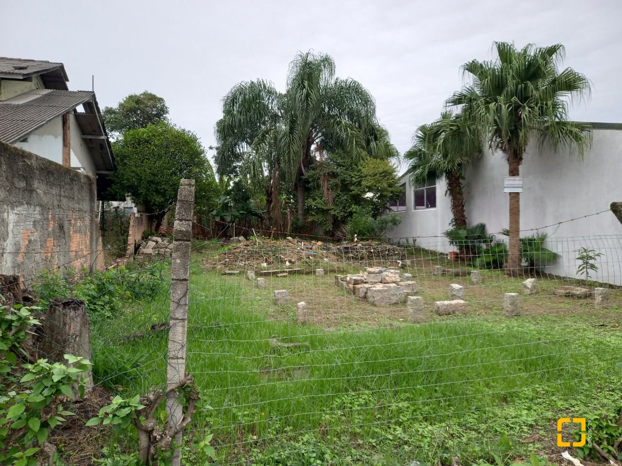 Terreno com 429m², no bairro Abraão em Florianópolis