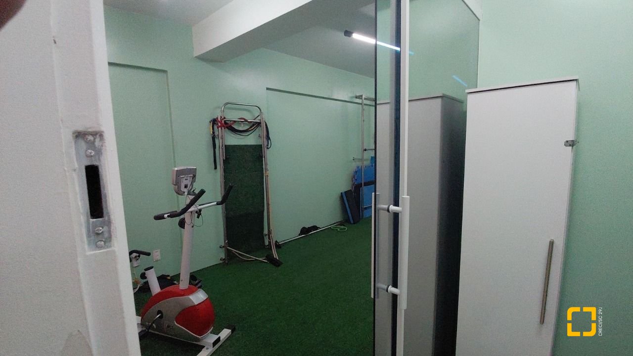 Sala com 28m², no bairro Centro em Florianópolis