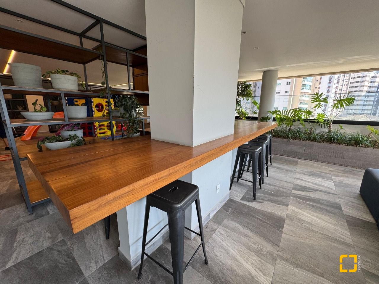 Studio com 63m², 1 quarto, 1 garagem, no bairro Centro em Florianópolis