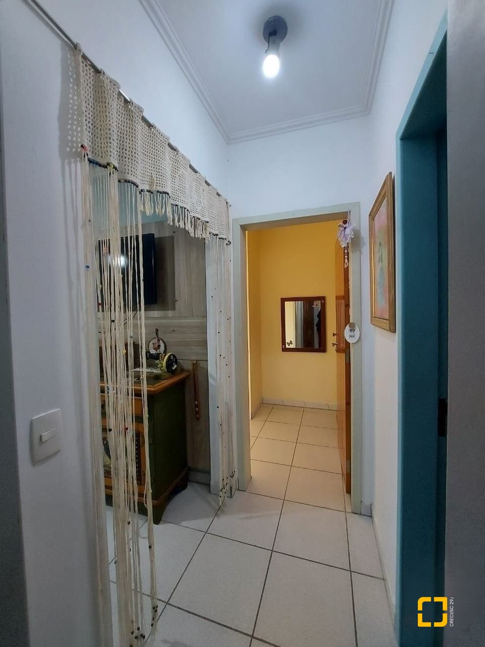 Casa com 131m², 2 quartos (sendo 1 suíte), 2 garagens, no bairro São João do Rio Vermelho em Florianópolis
