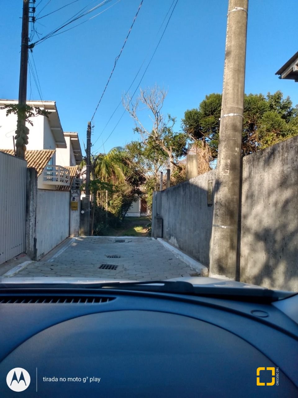 Casa com 131m², 2 quartos (sendo 1 suíte), 2 garagens, no bairro São João do Rio Vermelho em Florianópolis