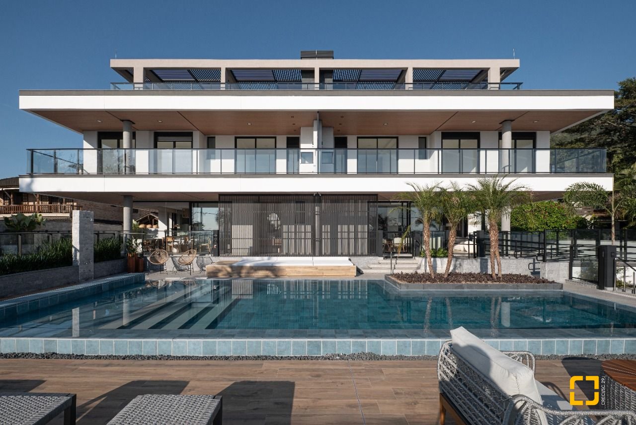Apartamento com 96m², 2 quartos (sendo 2 suítes), 2 garagens, no bairro Santo Antônio de Lisboa em Florianópolis