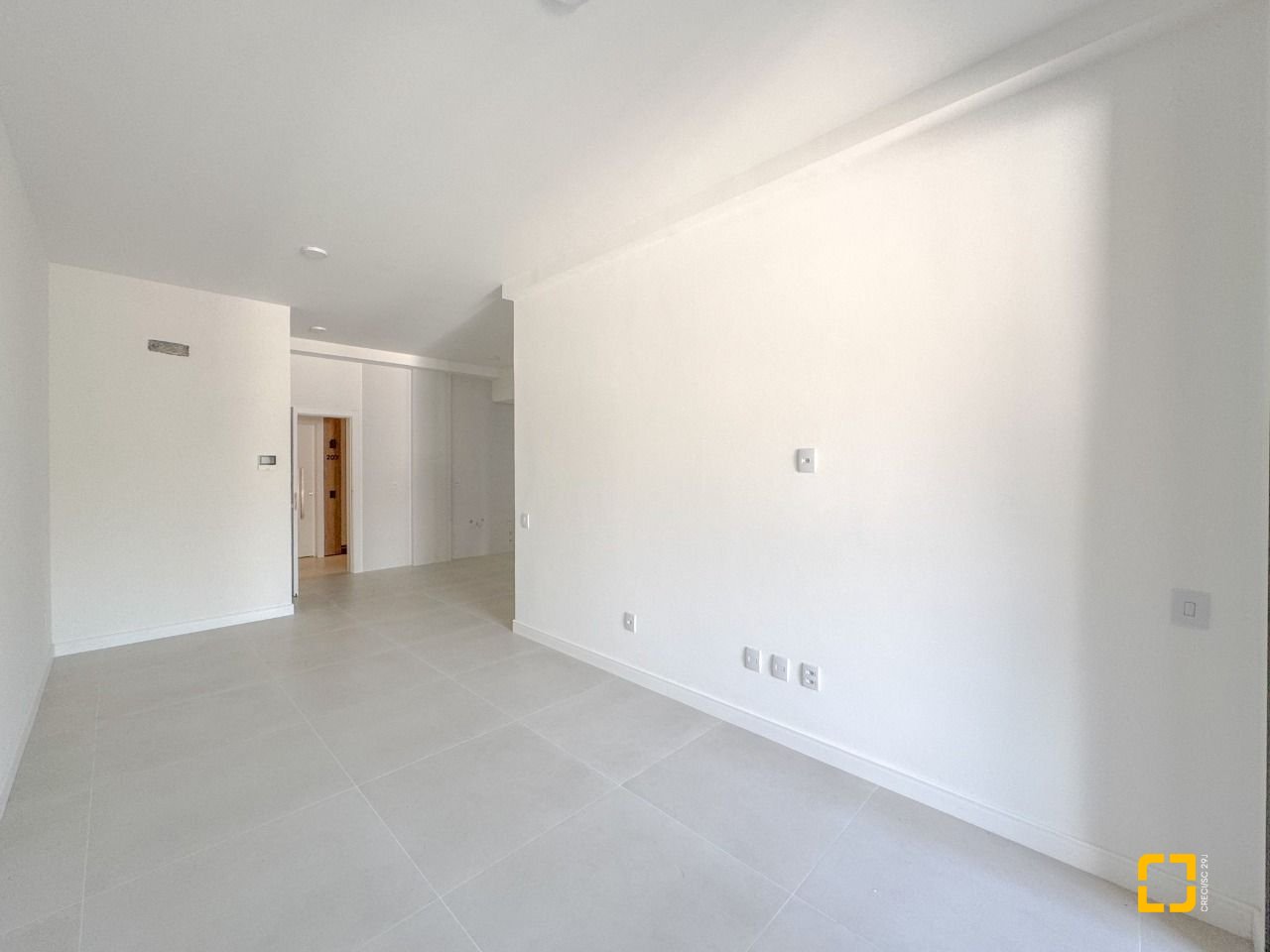 Apartamento com 96m², 2 quartos (sendo 2 suítes), 2 garagens, no bairro Santo Antônio de Lisboa em Florianópolis
