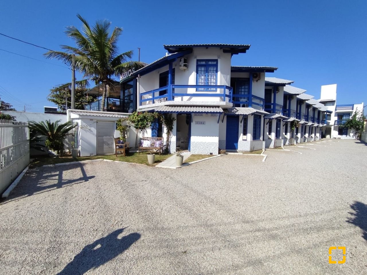 Hotel com 642m², 13 quartos (sendo 13 suítes), 11 garagens, no bairro Ingleses em Florianópolis