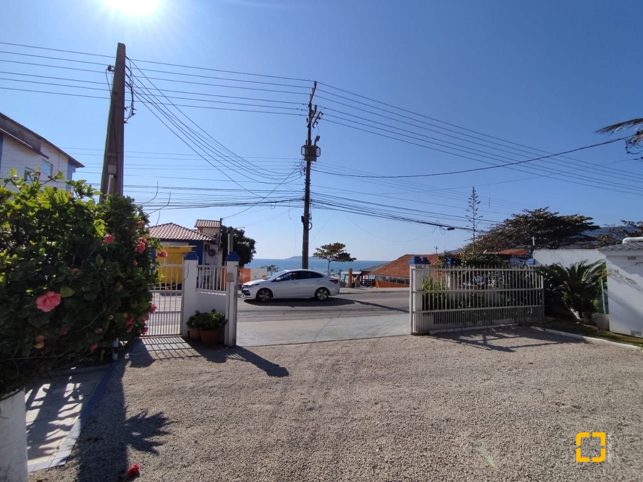 Hotel com 642m², 13 quartos (sendo 13 suítes), 11 garagens, no bairro Ingleses em Florianópolis