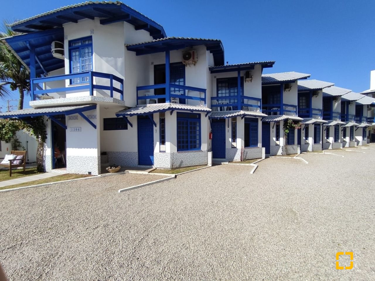Hotel com 642m², 13 quartos (sendo 13 suítes), 11 garagens, no bairro Ingleses em Florianópolis