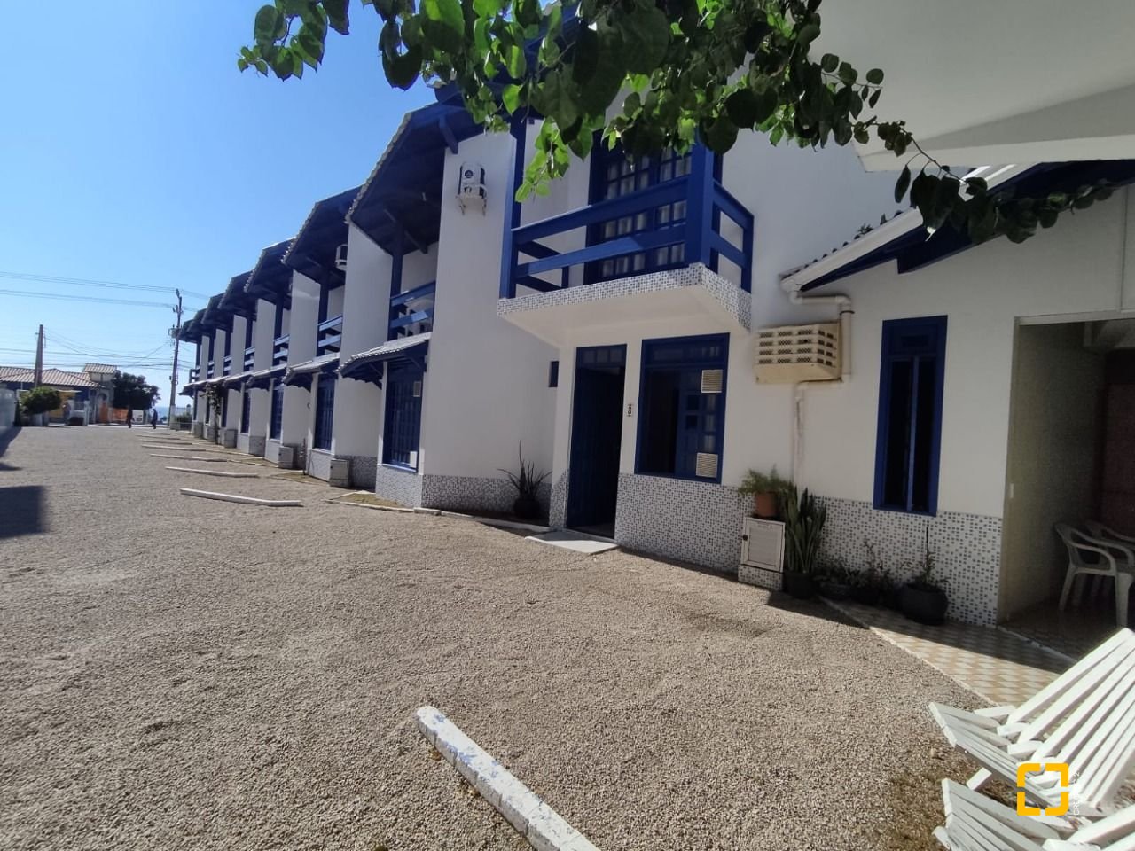 Hotel com 642m², 13 quartos (sendo 13 suítes), 11 garagens, no bairro Ingleses em Florianópolis