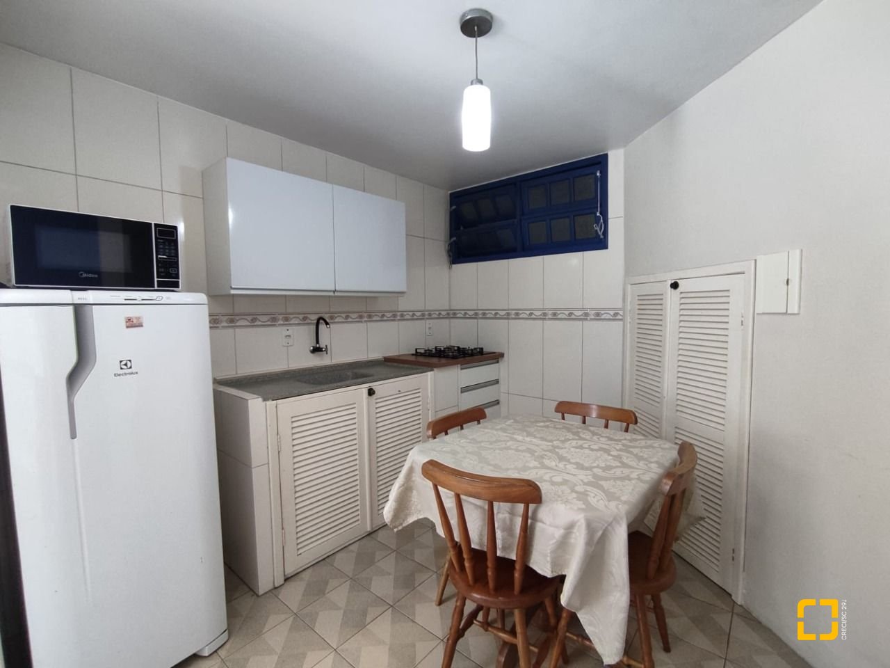 Hotel com 642m², 13 quartos (sendo 13 suítes), 11 garagens, no bairro Ingleses em Florianópolis
