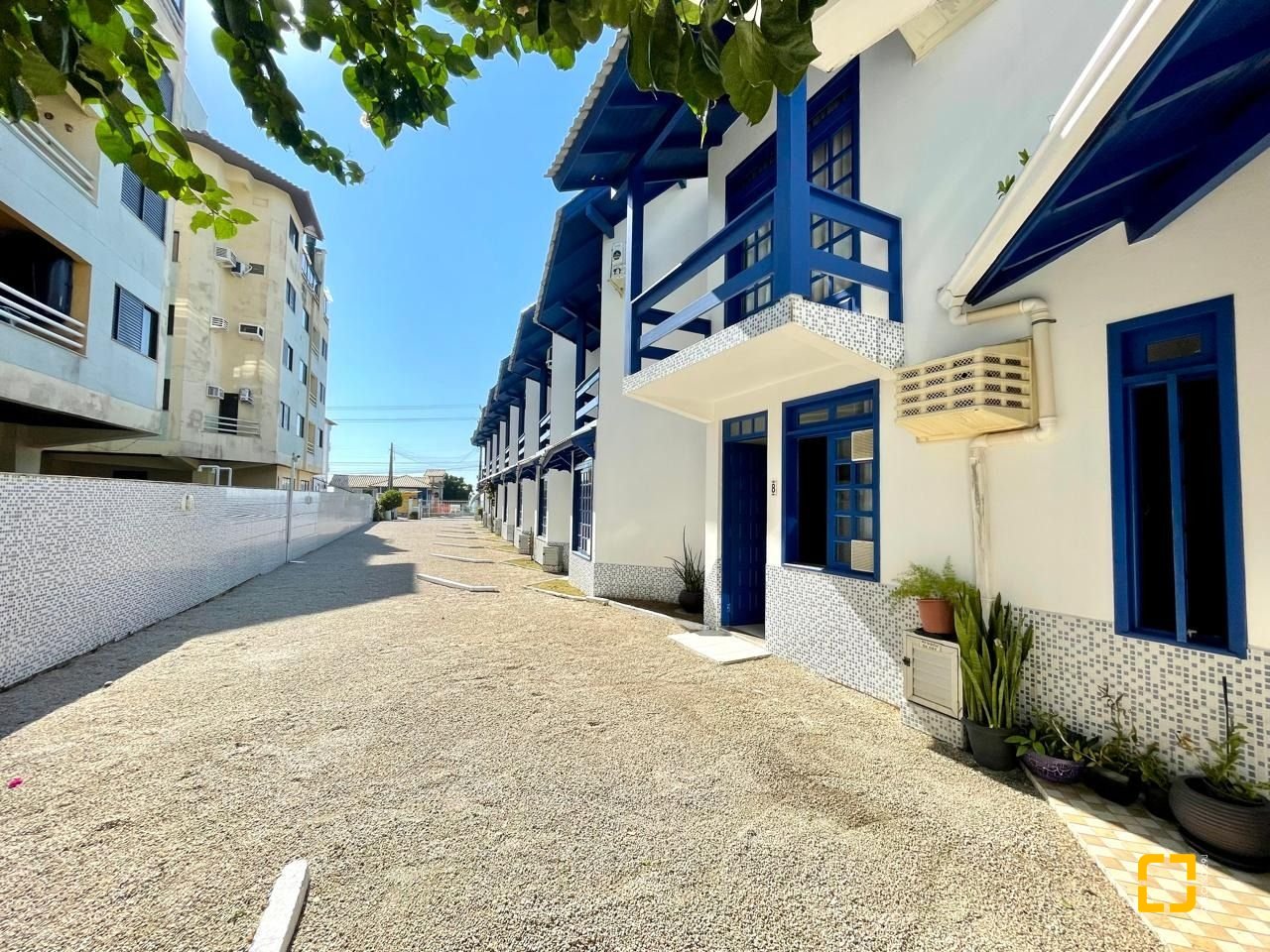 Hotel com 642m², 13 quartos (sendo 13 suítes), 11 garagens, no bairro Ingleses em Florianópolis