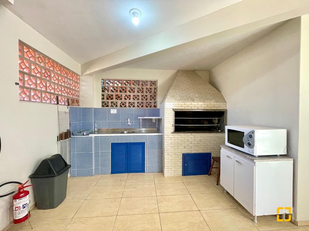 Hotel com 642m², 13 quartos (sendo 13 suítes), 11 garagens, no bairro Ingleses em Florianópolis