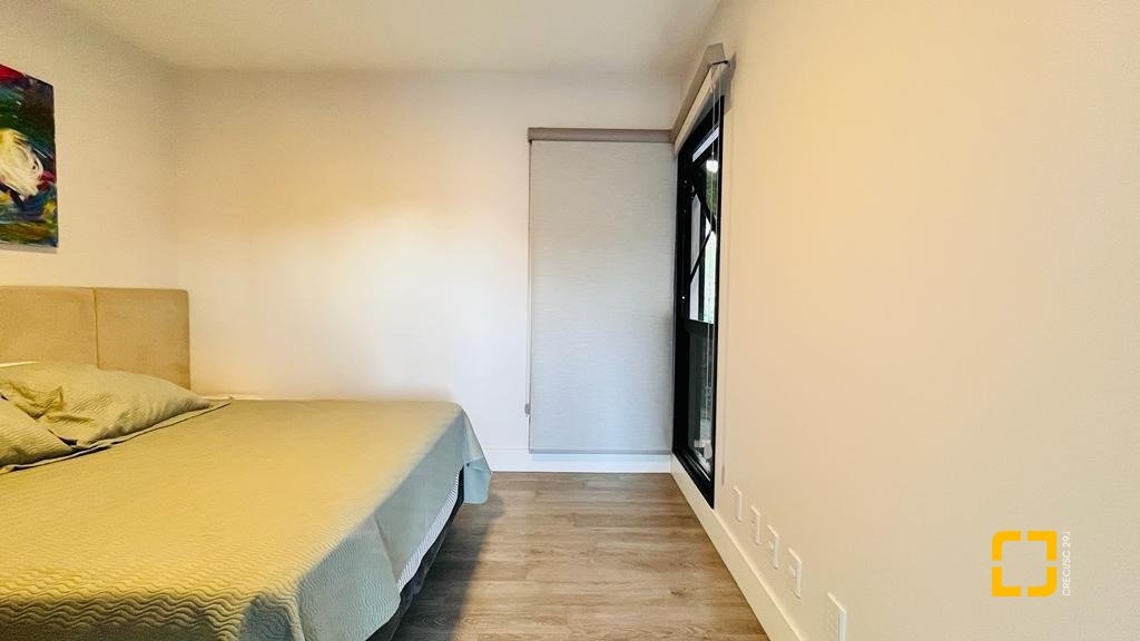 Casa com 285m², 4 quartos (sendo 2 suítes), 2 garagens, no bairro Trindade em Florianópolis