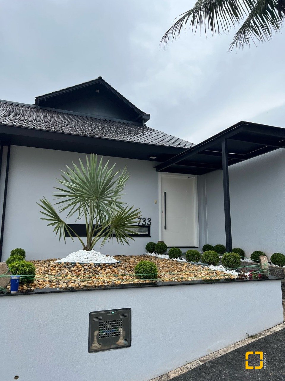 Casa com 285m², 4 quartos (sendo 2 suítes), 2 garagens, no bairro Trindade em Florianópolis