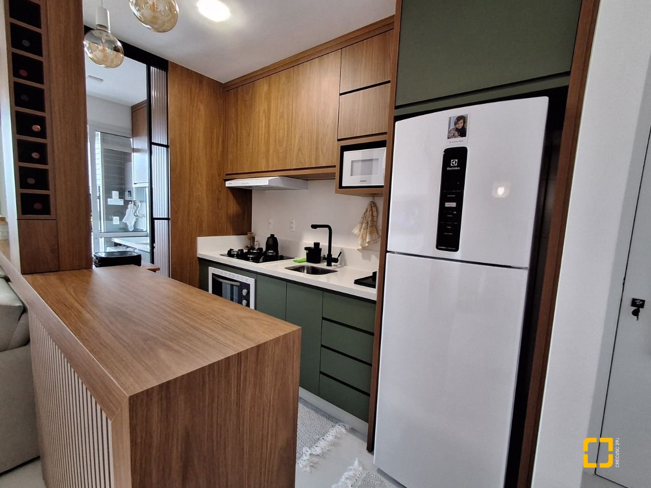 Apartamento com 96m², 5 quartos (sendo 2 suítes), 2 garagens, no bairro Estreito em Florianópolis