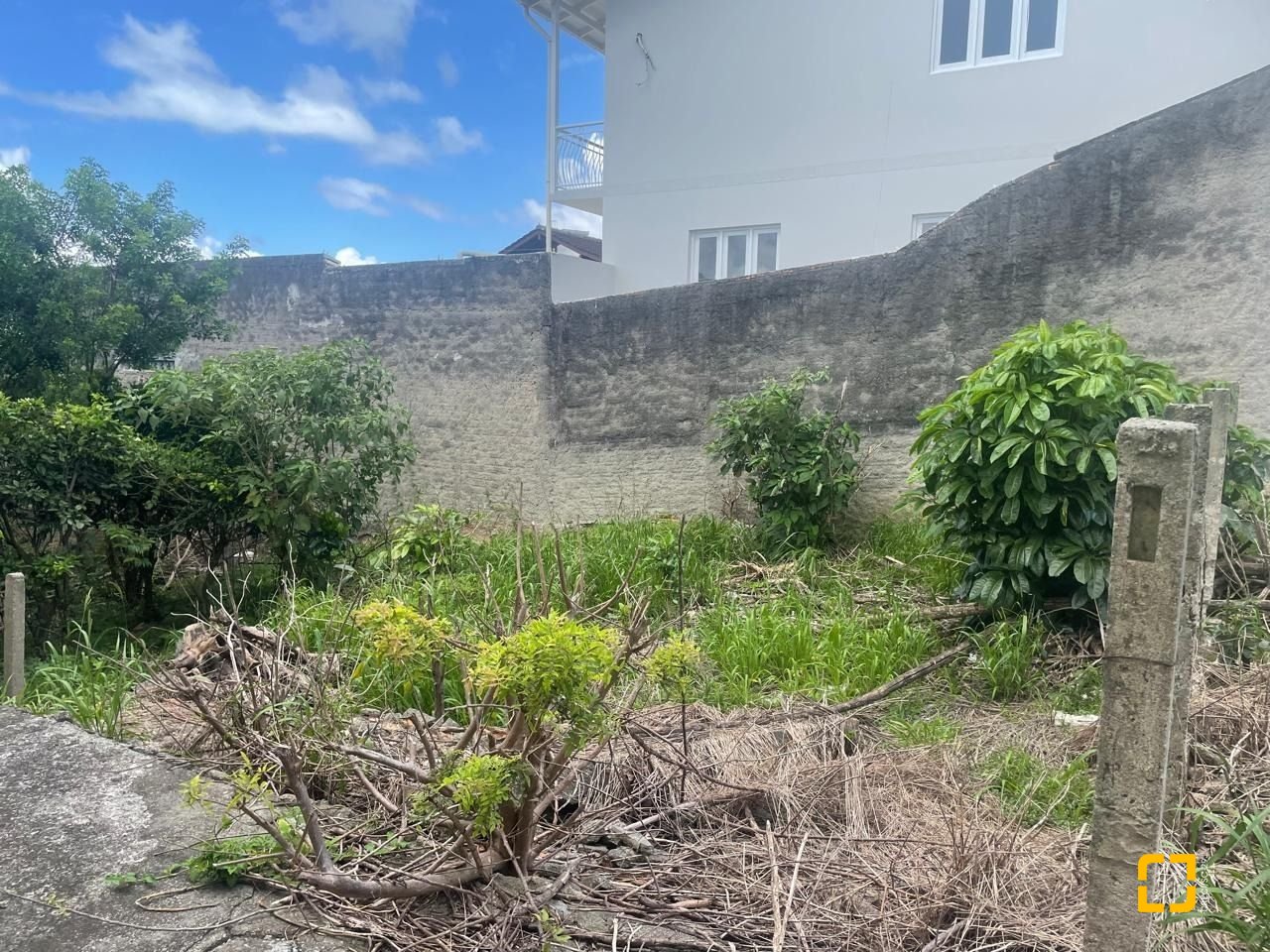 Terreno com 412m², no bairro Capoeiras em Florianópolis