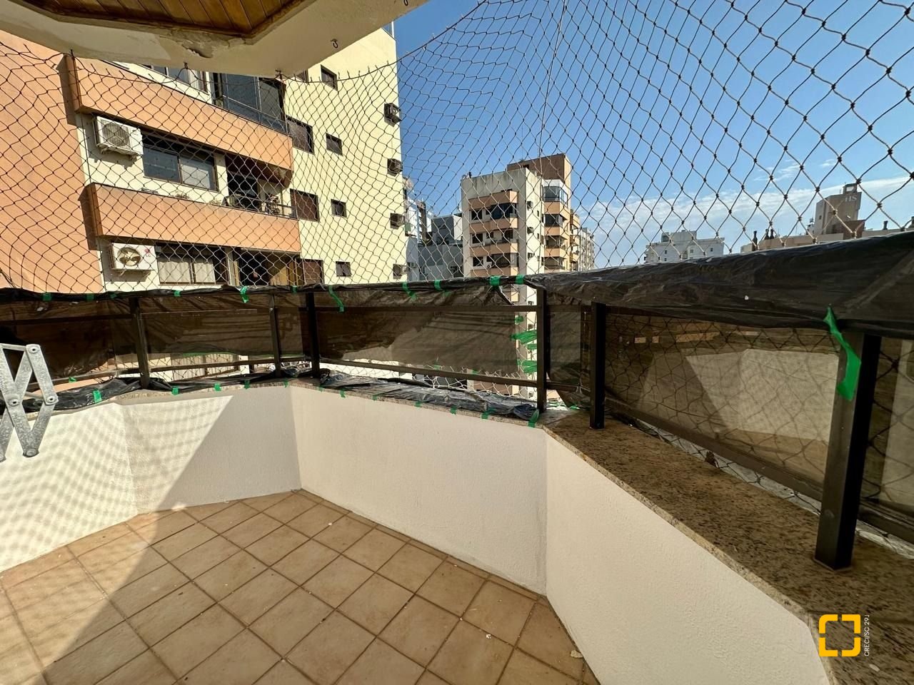 Cobertura com 483m², 4 quartos (sendo 2 suítes), 2 garagens, no bairro Centro em Florianópolis