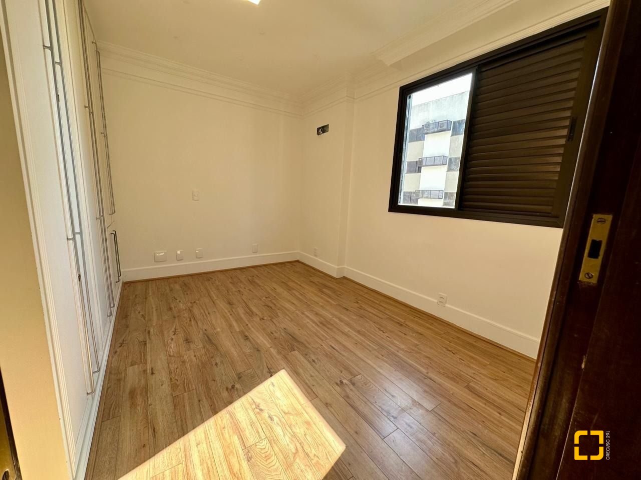 Cobertura com 483m², 4 quartos (sendo 2 suítes), 2 garagens, no bairro Centro em Florianópolis