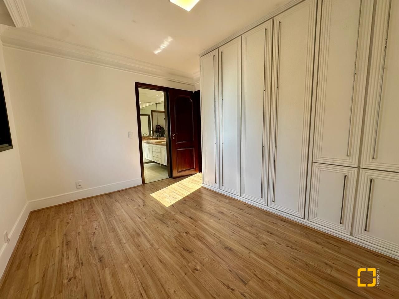 Cobertura com 483m², 4 quartos (sendo 2 suítes), 2 garagens, no bairro Centro em Florianópolis