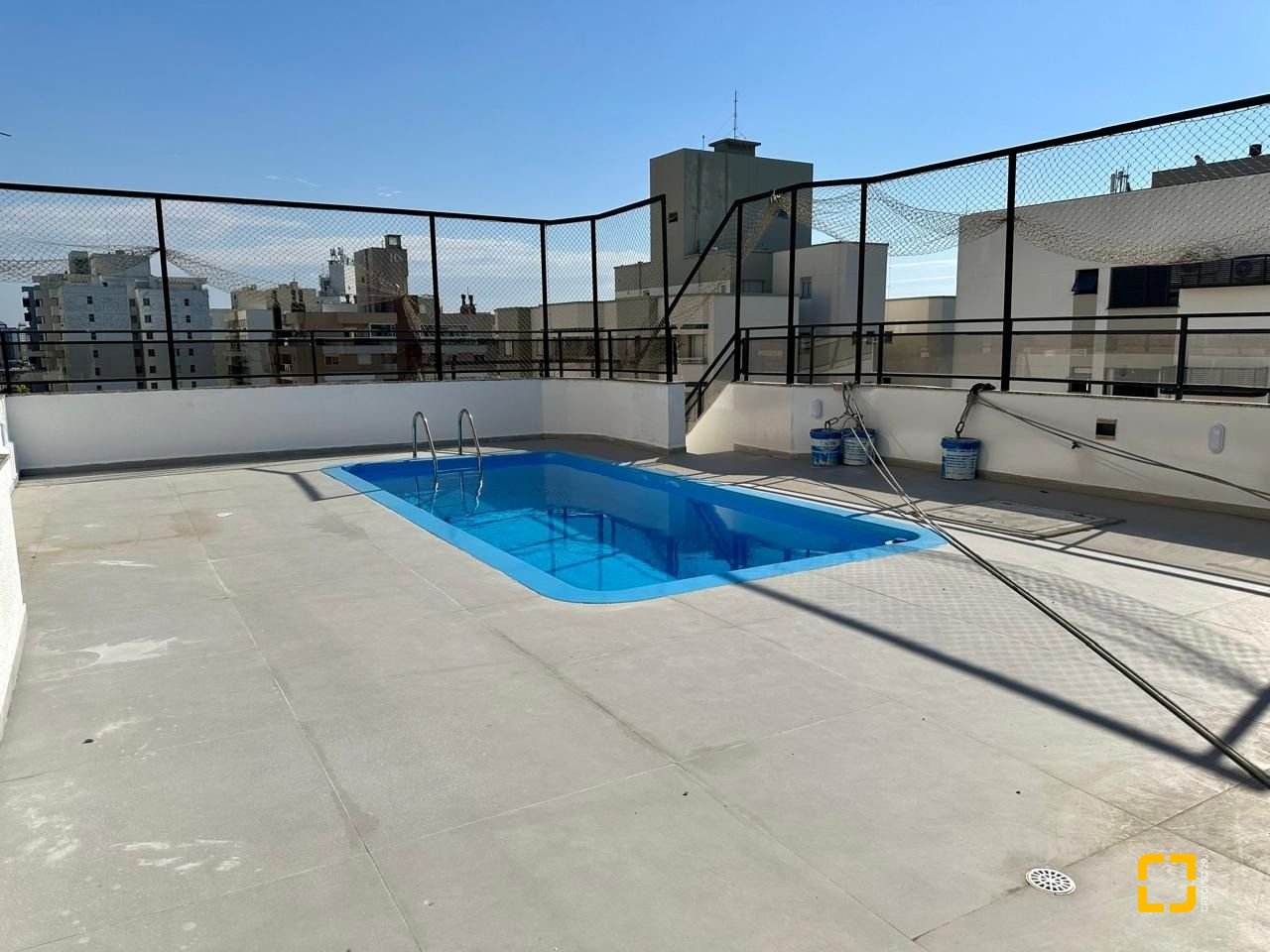 Cobertura com 483m², 4 quartos (sendo 2 suítes), 2 garagens, no bairro Centro em Florianópolis