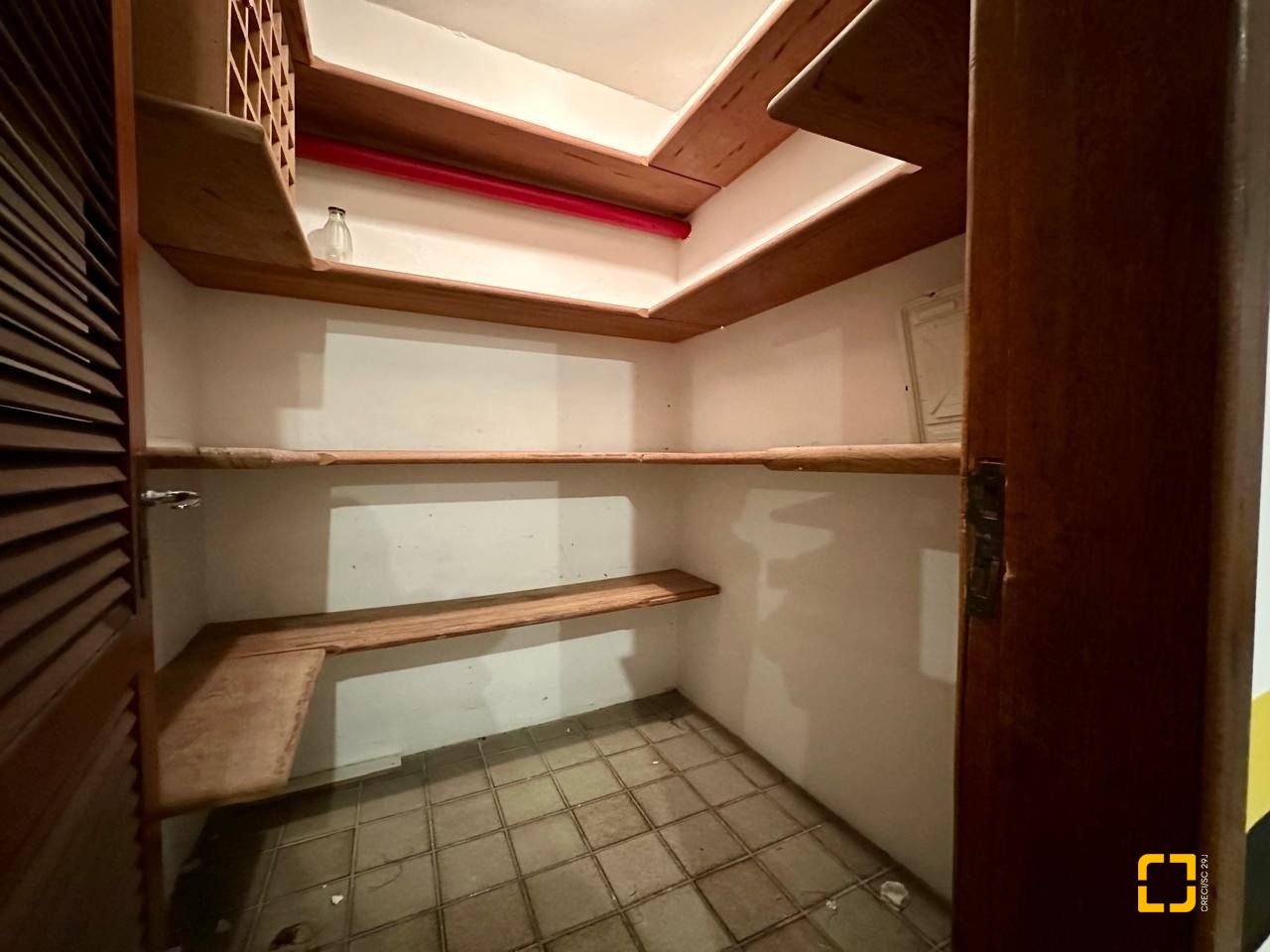 Cobertura com 483m², 4 quartos (sendo 2 suítes), 2 garagens, no bairro Centro em Florianópolis