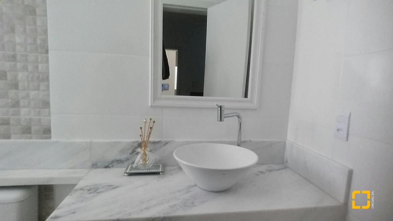 Apartamento com 49m², 1 quarto, 1 garagem, no bairro Ingleses em Florianópolis