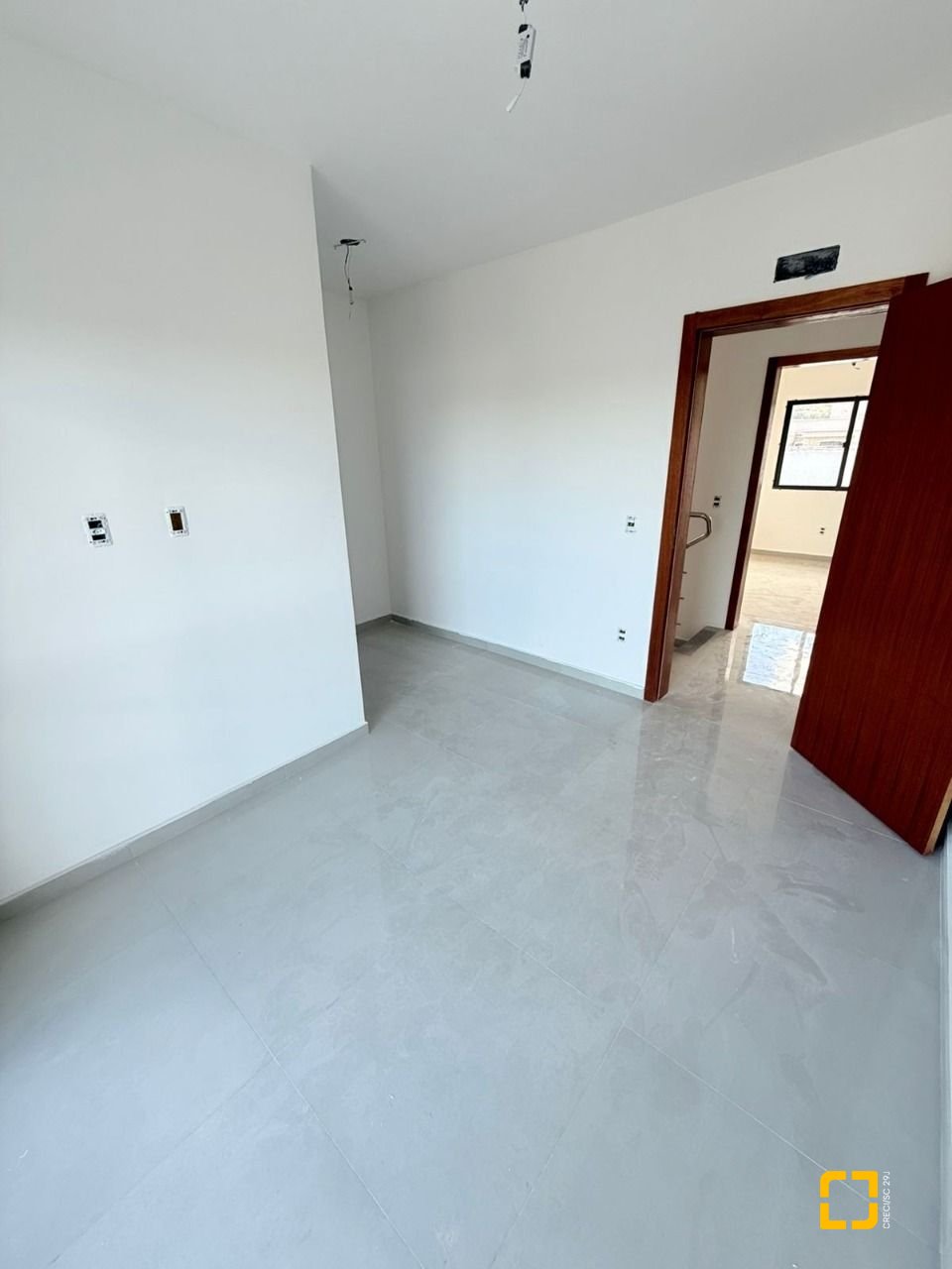 Casa com 84m², 2 quartos (sendo 2 suítes), 2 garagens, no bairro Bela Vista em Palhoça