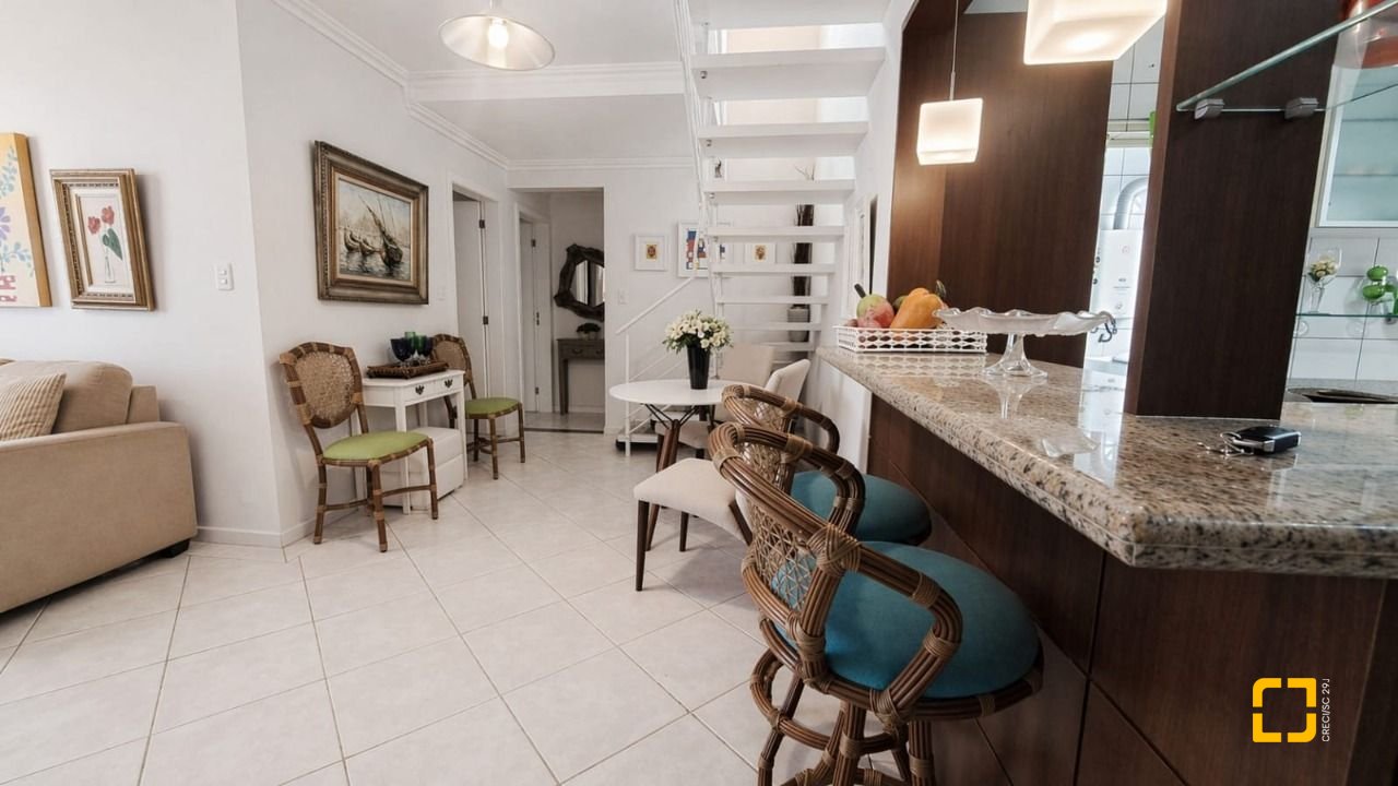 Apartamento com 194m², 4 quartos (sendo 1 suíte), 2 garagens, no bairro Ingleses em Florianópolis