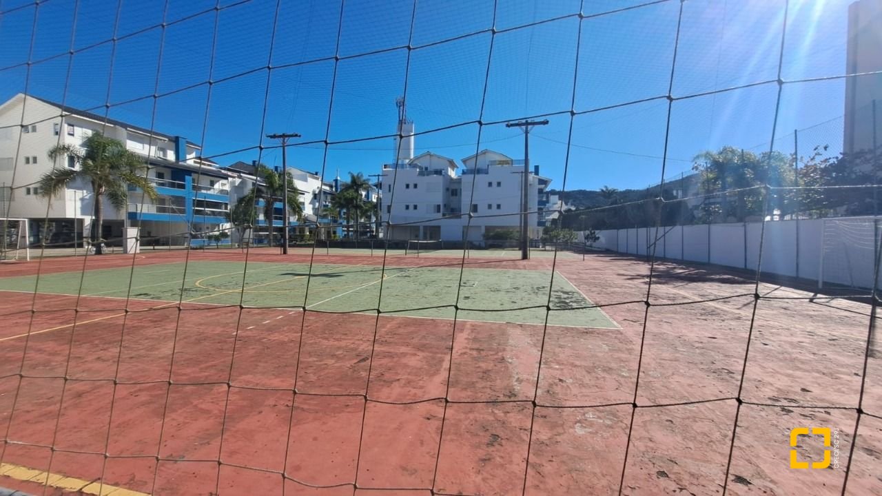 Apartamento com 194m², 4 quartos (sendo 1 suíte), 2 garagens, no bairro Ingleses em Florianópolis