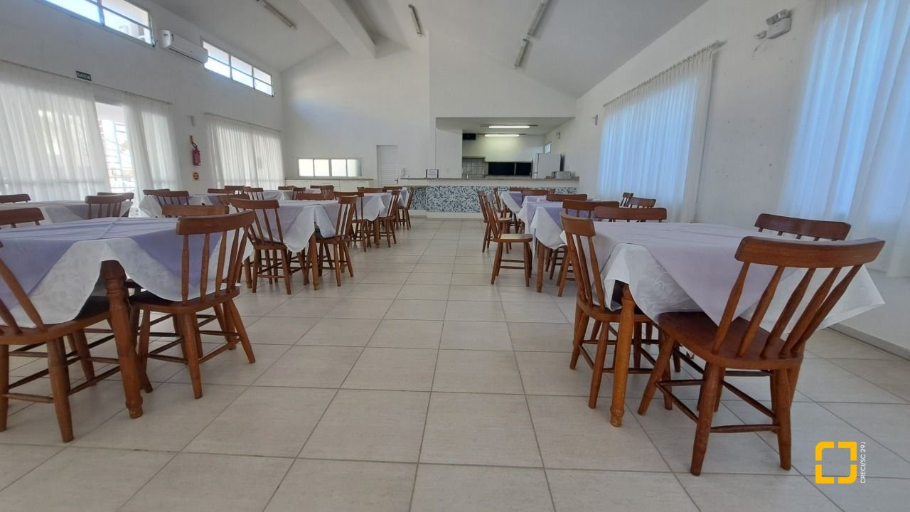 Apartamento com 194m², 4 quartos (sendo 1 suíte), 2 garagens, no bairro Ingleses em Florianópolis
