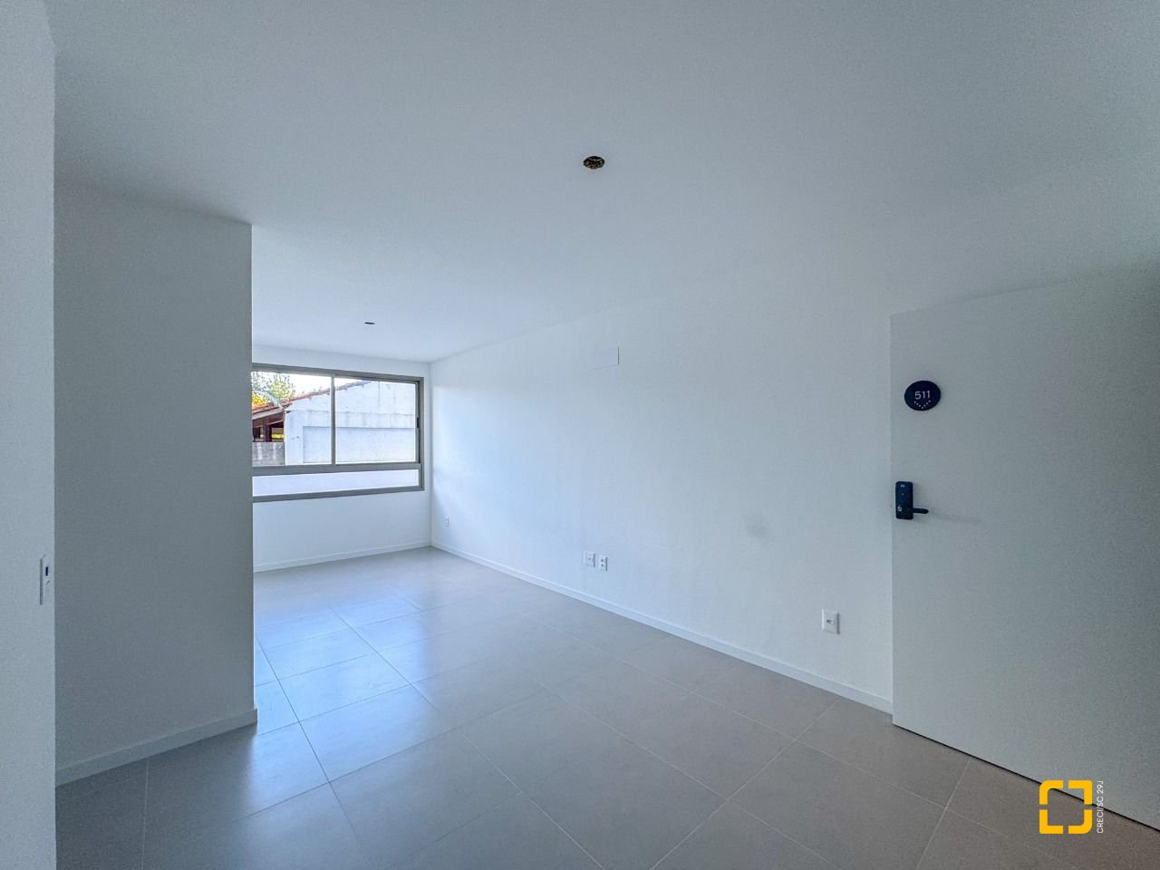 Apartamento com 66m², 2 quartos (sendo 1 suíte), 1 garagem, no bairro Cacupé em Florianópolis