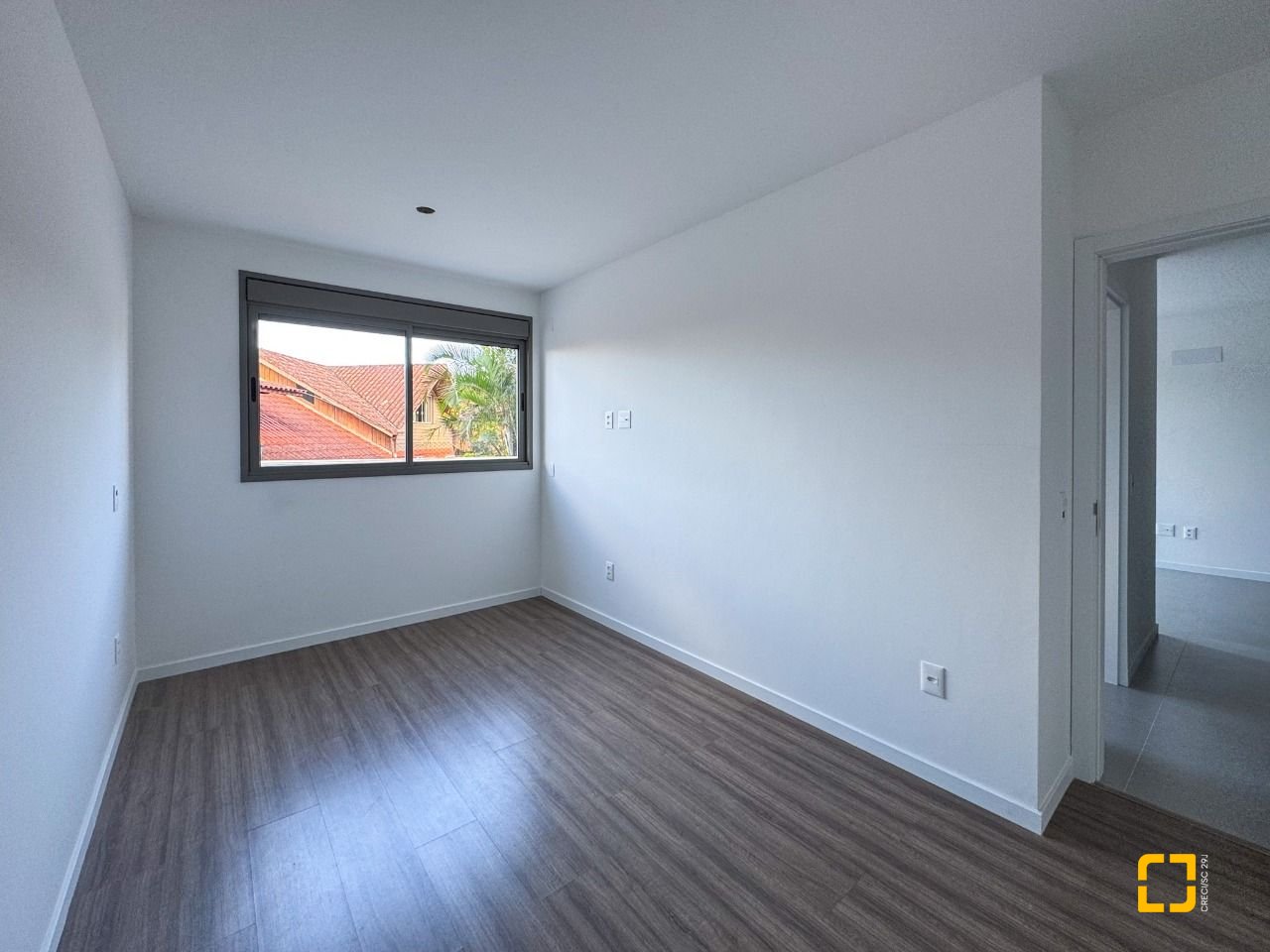 Apartamento com 66m², 2 quartos (sendo 1 suíte), 1 garagem, no bairro Cacupé em Florianópolis