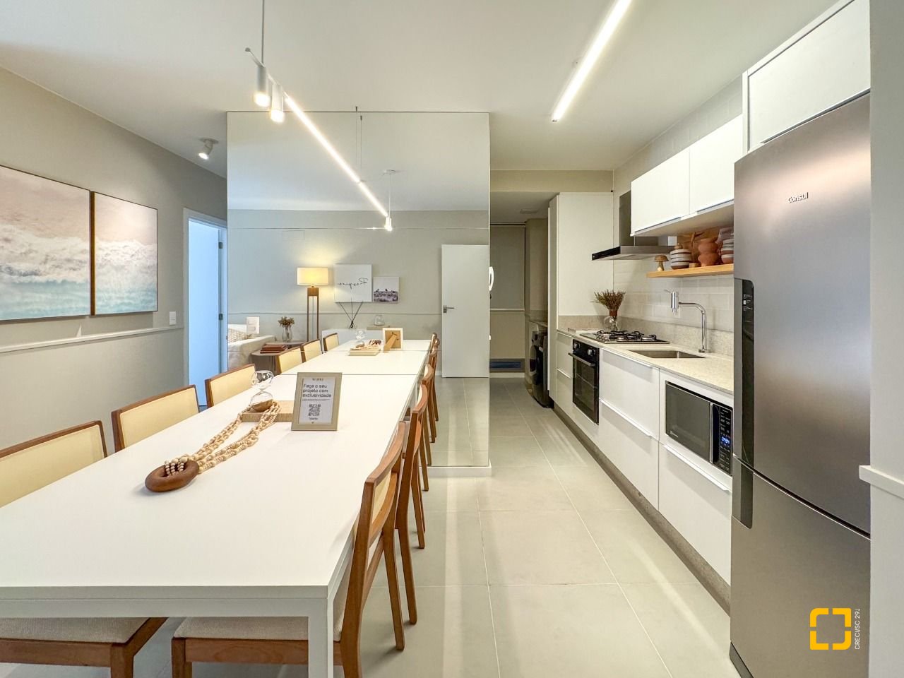 Apartamento com 71m², 2 quartos (sendo 1 suíte), 1 garagem, no bairro Cacupé em Florianópolis