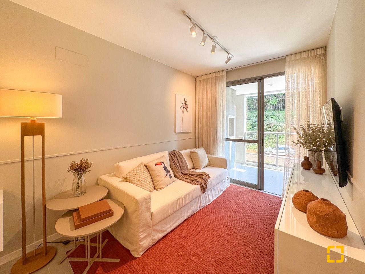 Apartamento com 71m², 2 quartos (sendo 1 suíte), 1 garagem, no bairro Cacupé em Florianópolis